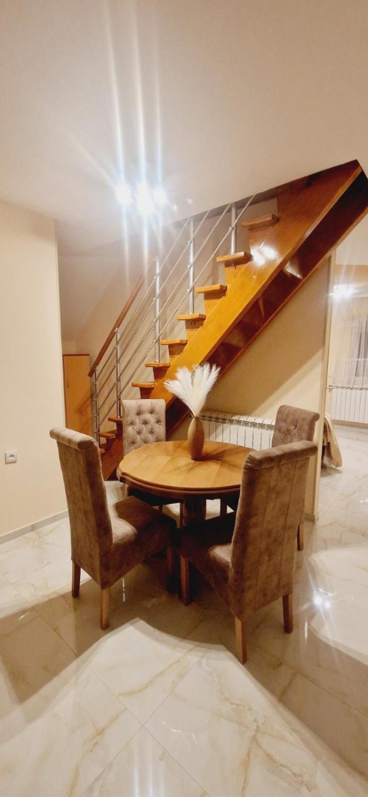 Apartmani Jasmina Ζλάτιμπορ Εξωτερικό φωτογραφία
