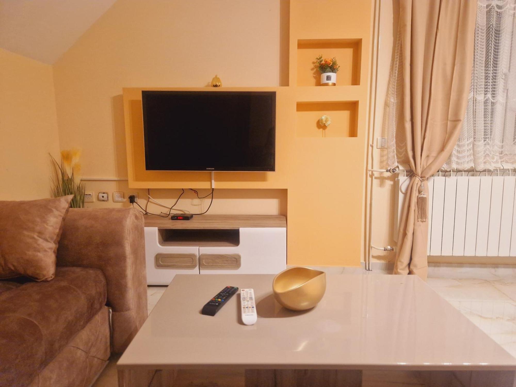 Apartmani Jasmina Ζλάτιμπορ Εξωτερικό φωτογραφία