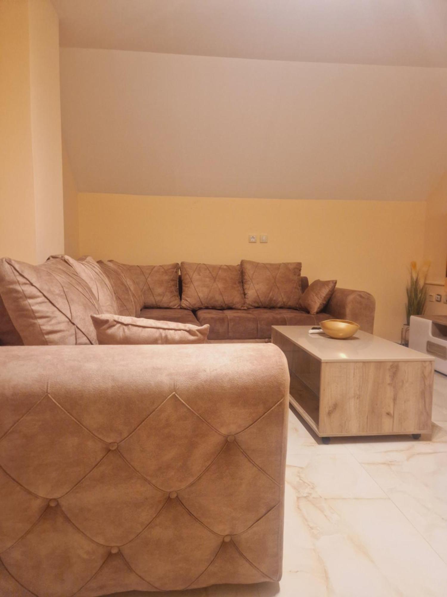Apartmani Jasmina Ζλάτιμπορ Εξωτερικό φωτογραφία