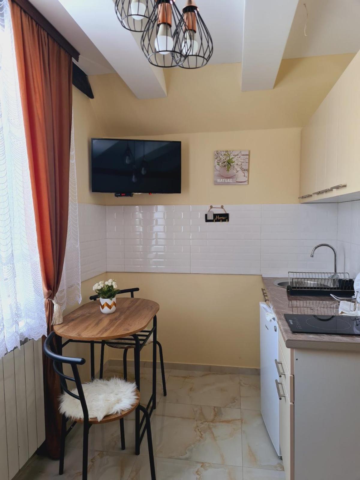 Apartmani Jasmina Ζλάτιμπορ Εξωτερικό φωτογραφία